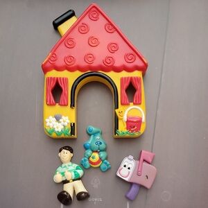 🎉2/$25🎉 Vintage Blues Clues Magnet Set